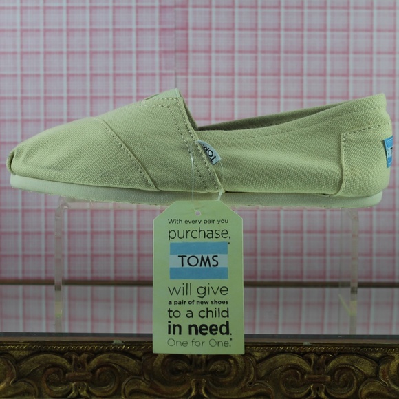 NWT Toms Alpargatas - Picture 3 of 16
